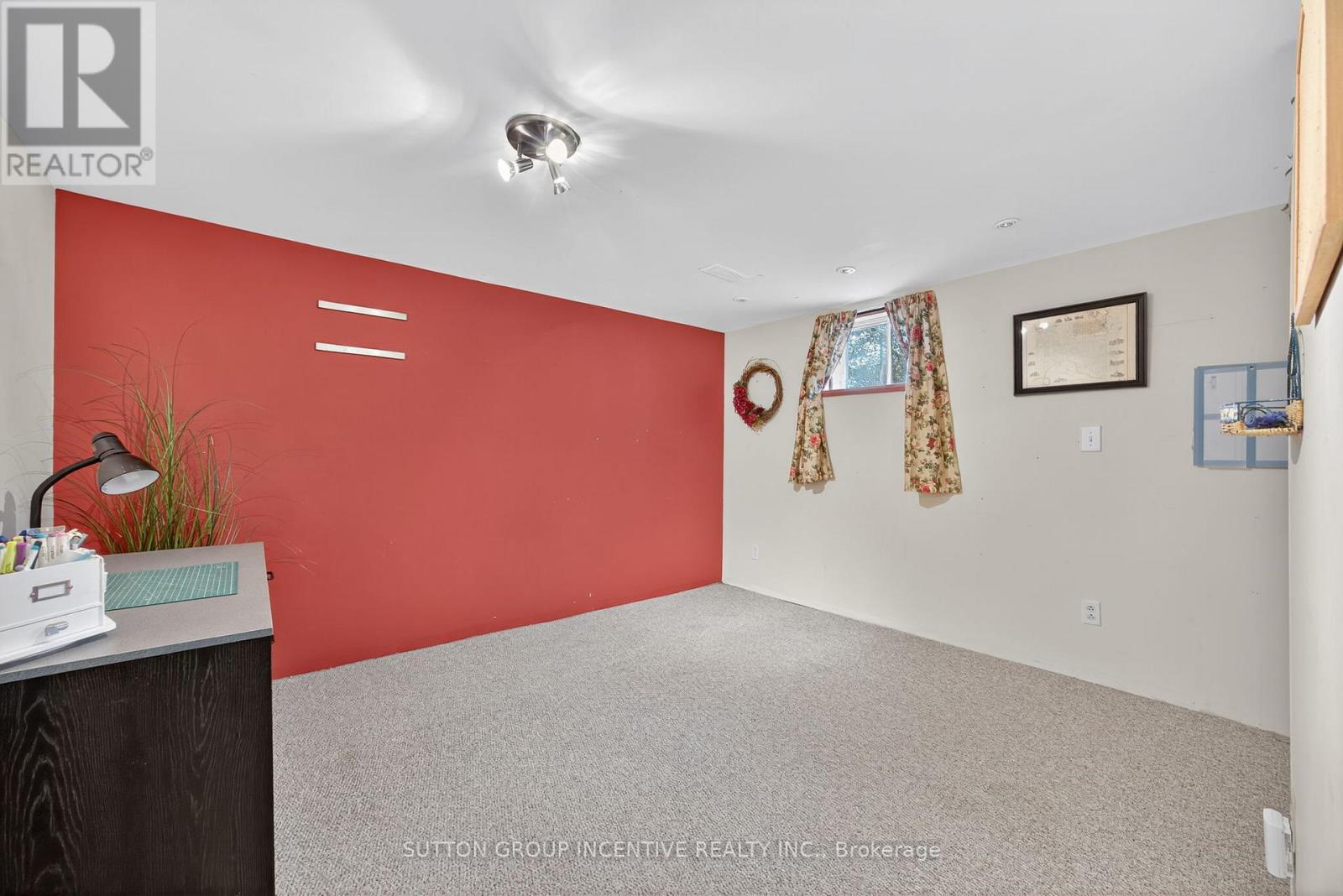 2 Derby Street, Orillia, Ontario  L3V 5R5 - Photo 24 - S12526524