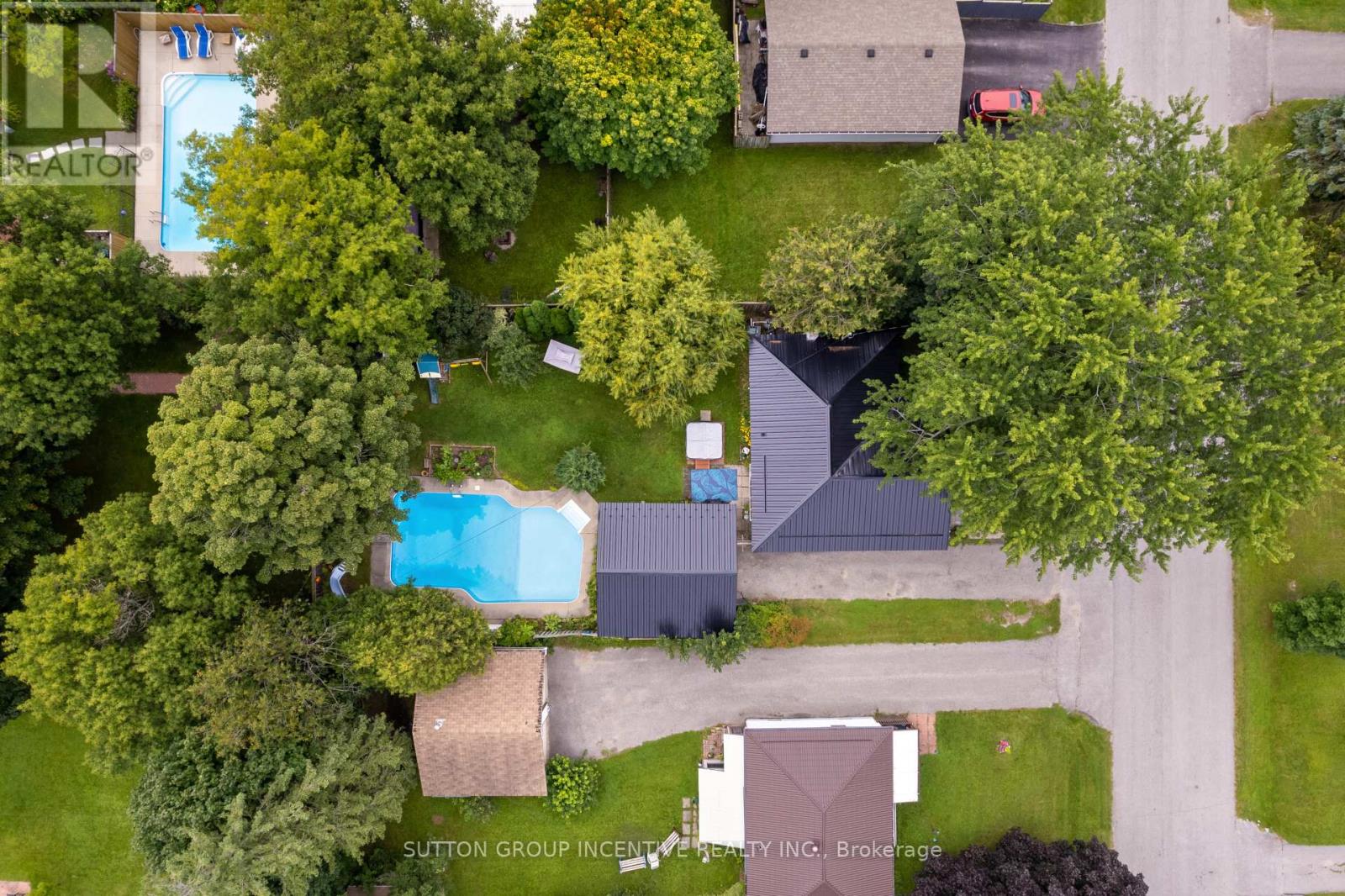 2 Derby Street, Orillia, Ontario  L3V 5R5 - Photo 33 - S12526524