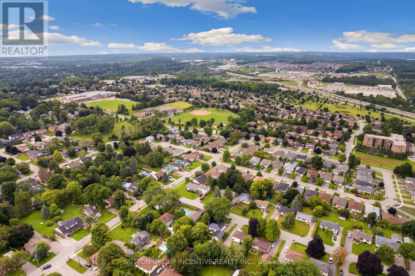 2 Derby Street, Orillia, Ontario  L3V 5R5 - Photo 34 - S12526524