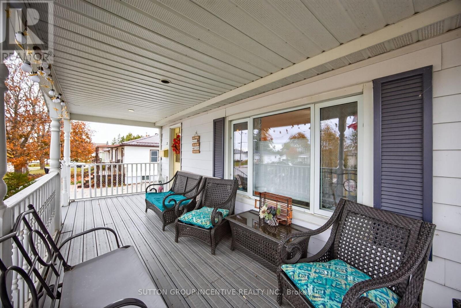 2 Derby Street, Orillia, Ontario  L3V 5R5 - Photo 4 - S12526524
