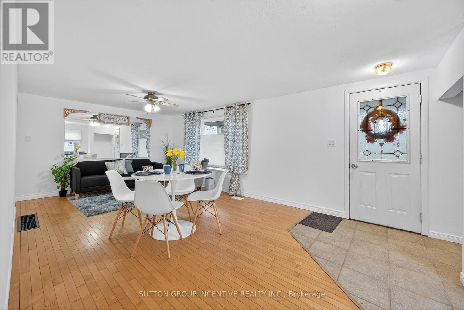 2 Derby Street, Orillia, Ontario  L3V 5R5 - Photo 7 - S12526524