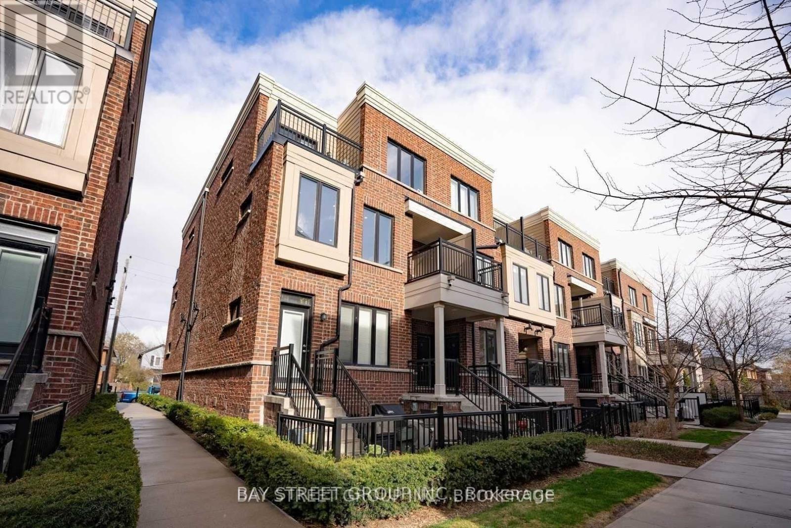 14 - 10 Carnation Avenue, Toronto, Ontario  M8V 0B8 - Photo 2 - W12526510