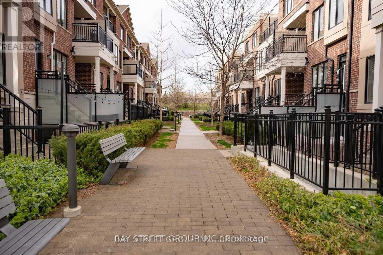 14 - 10 Carnation Avenue, Toronto, Ontario  M8V 0B8 - Photo 4 - W12526510