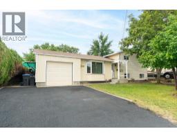 4811 Parkdale Crescent, ellison, British Columbia