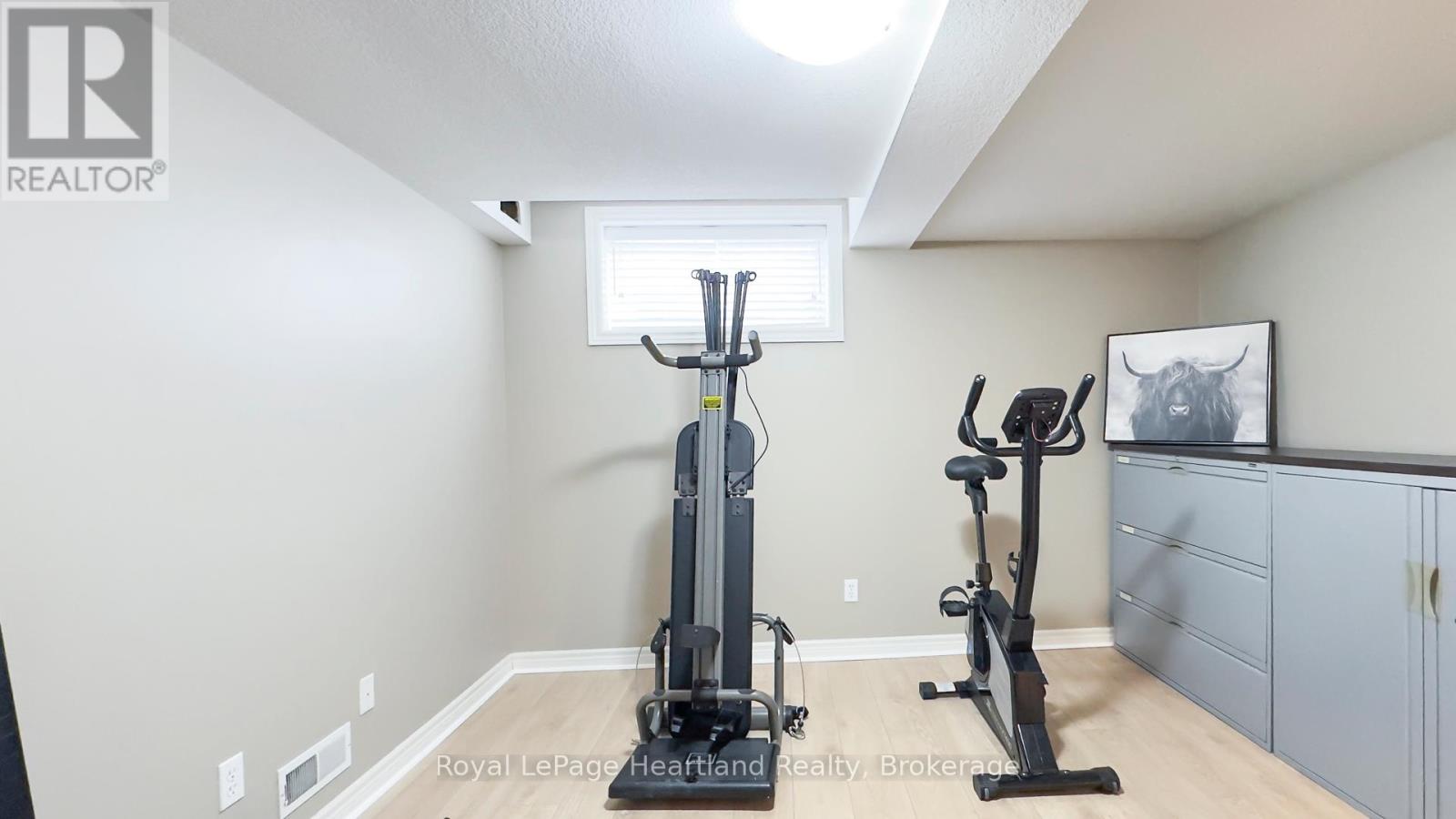 2 - 575 Mcgarrell Place, London North, Ontario N6G 5L3 - Photo 38 - X12526550