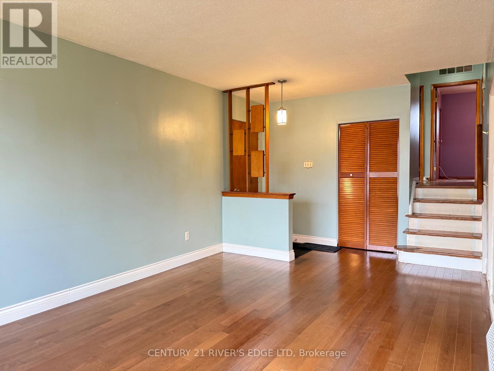 2527 Needham Crescent, Ottawa, Ontario  K1V 6K1 - Photo 11 - X12526552