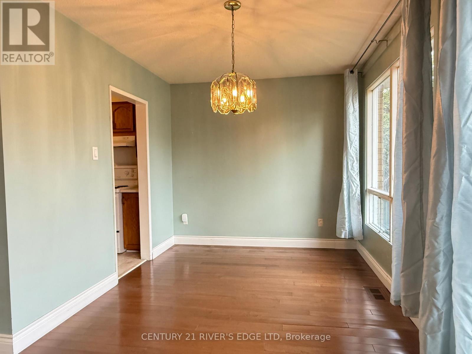 2527 Needham Crescent, Ottawa, Ontario  K1V 6K1 - Photo 12 - X12526552