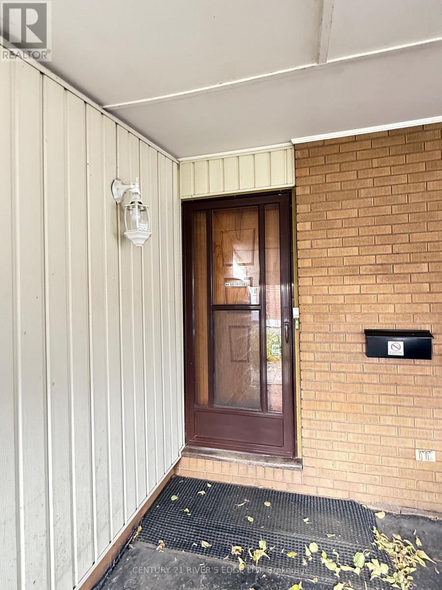 2527 Needham Crescent, Ottawa, Ontario  K1V 6K1 - Photo 7 - X12526552