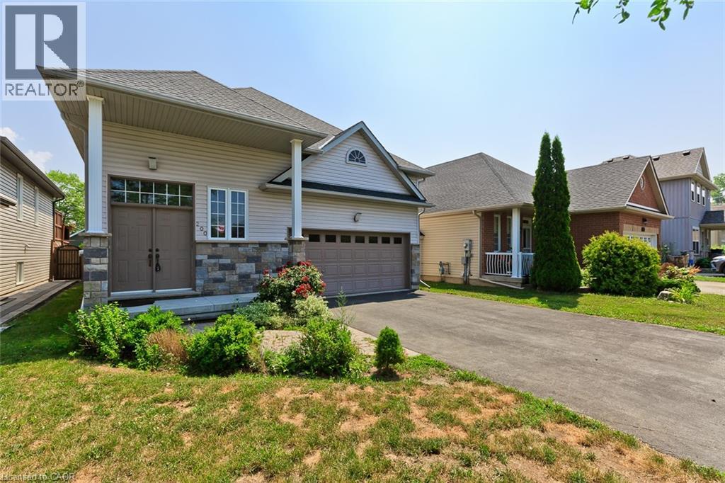 200 Regatta Drive, Welland, Ontario  L3B 6E8 - Photo 2 - 40786811