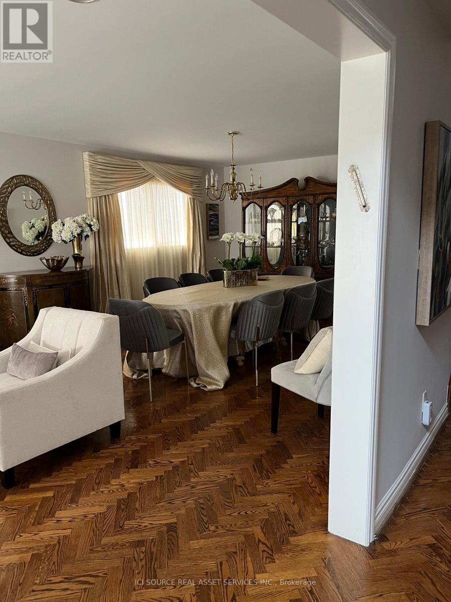 104 Almore Avenue, Toronto (Clanton Park), Ontario  M3H 2H5 - Photo 3 - C12414211