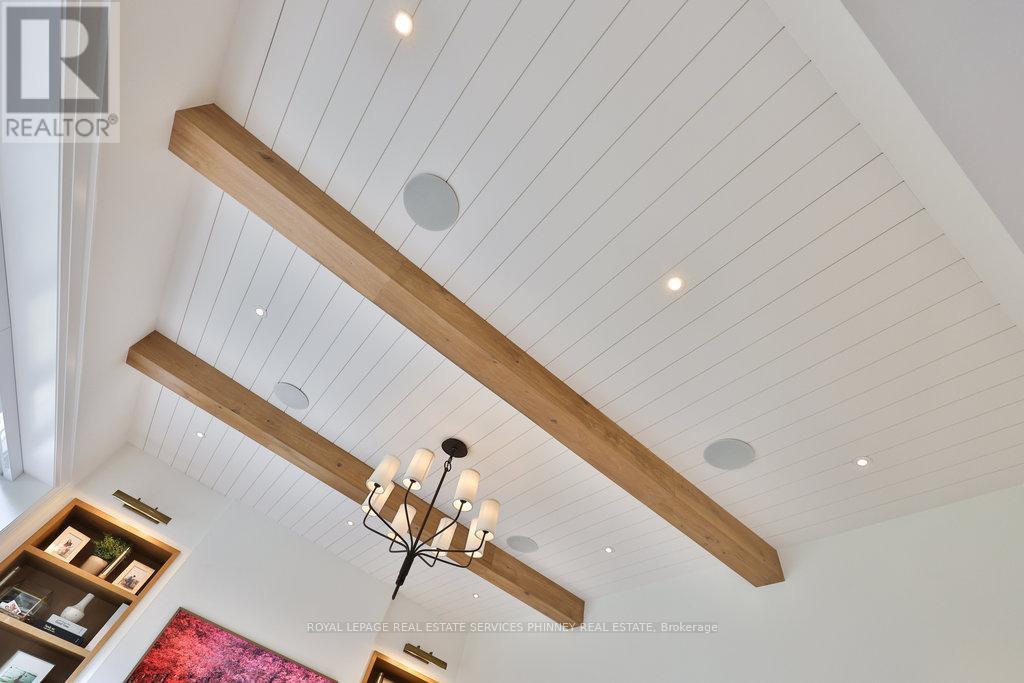 1489 Mildmay Court, Mississauga, Ontario L5J 2H4 - Photo 18 - W12522782