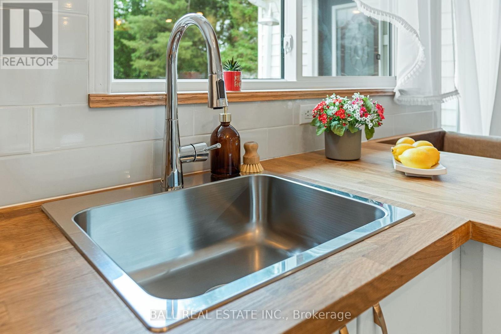 3 Larch Street, Highlands East, Ontario K0L 1M0 - Photo 12 - X12437933