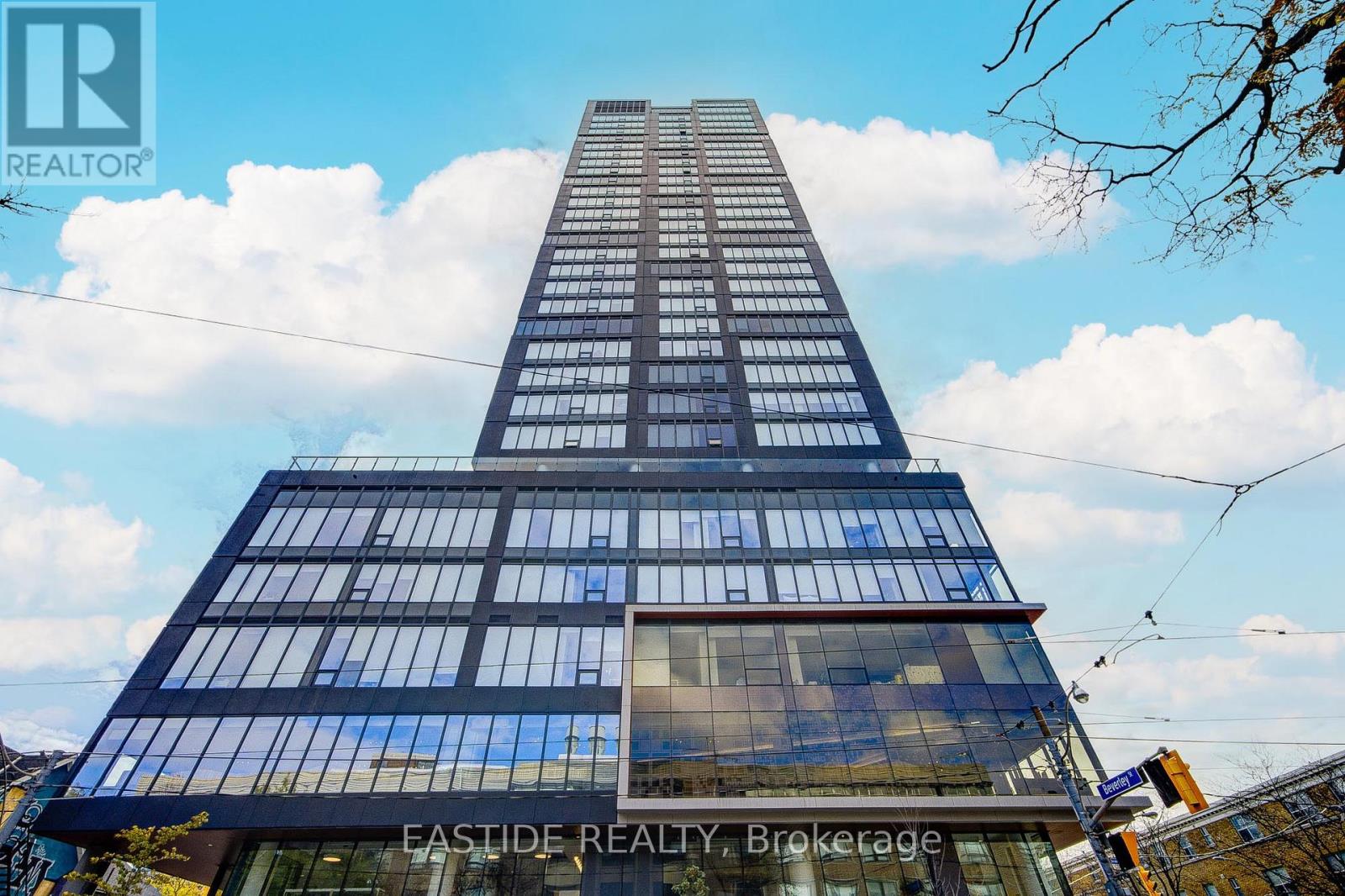612 - 203 COLLEGE STREET, Toronto, Ontario