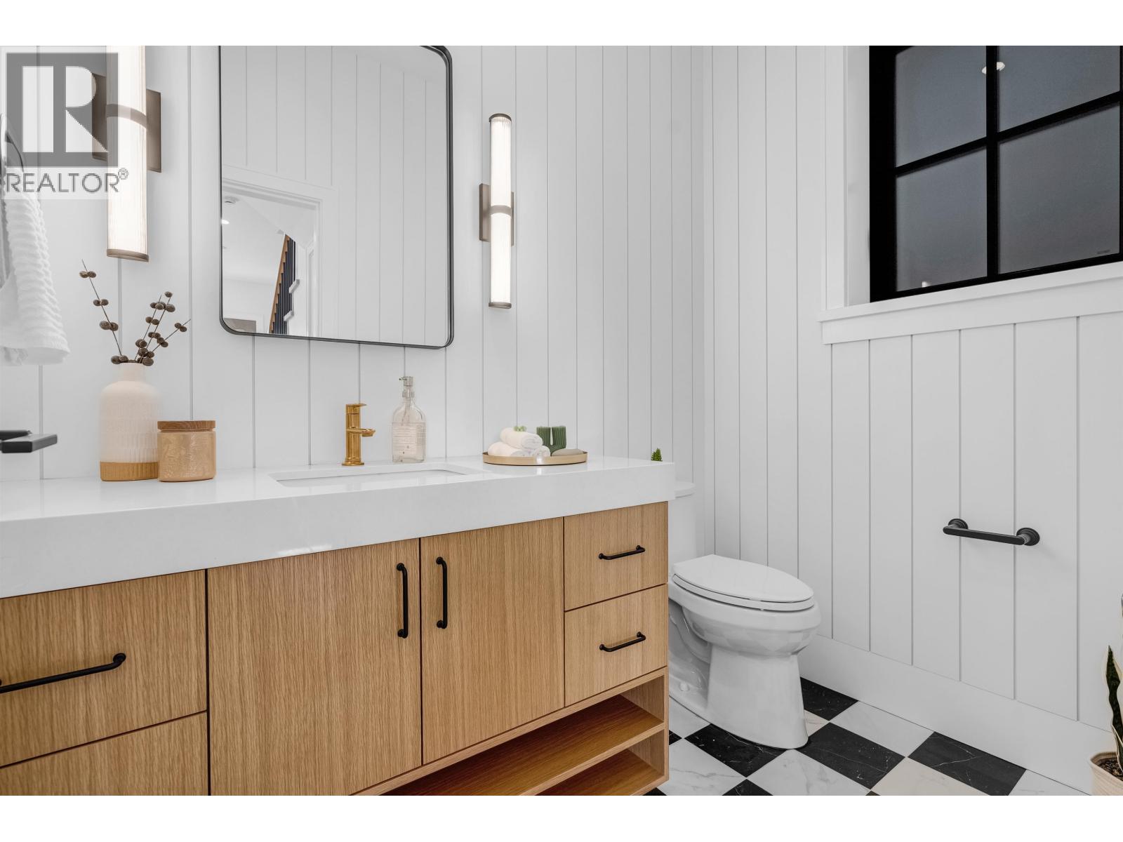 1 2565 Dundas Street, Vancouver, British Columbia  V5K 1P7 - Photo 11 - R3065992