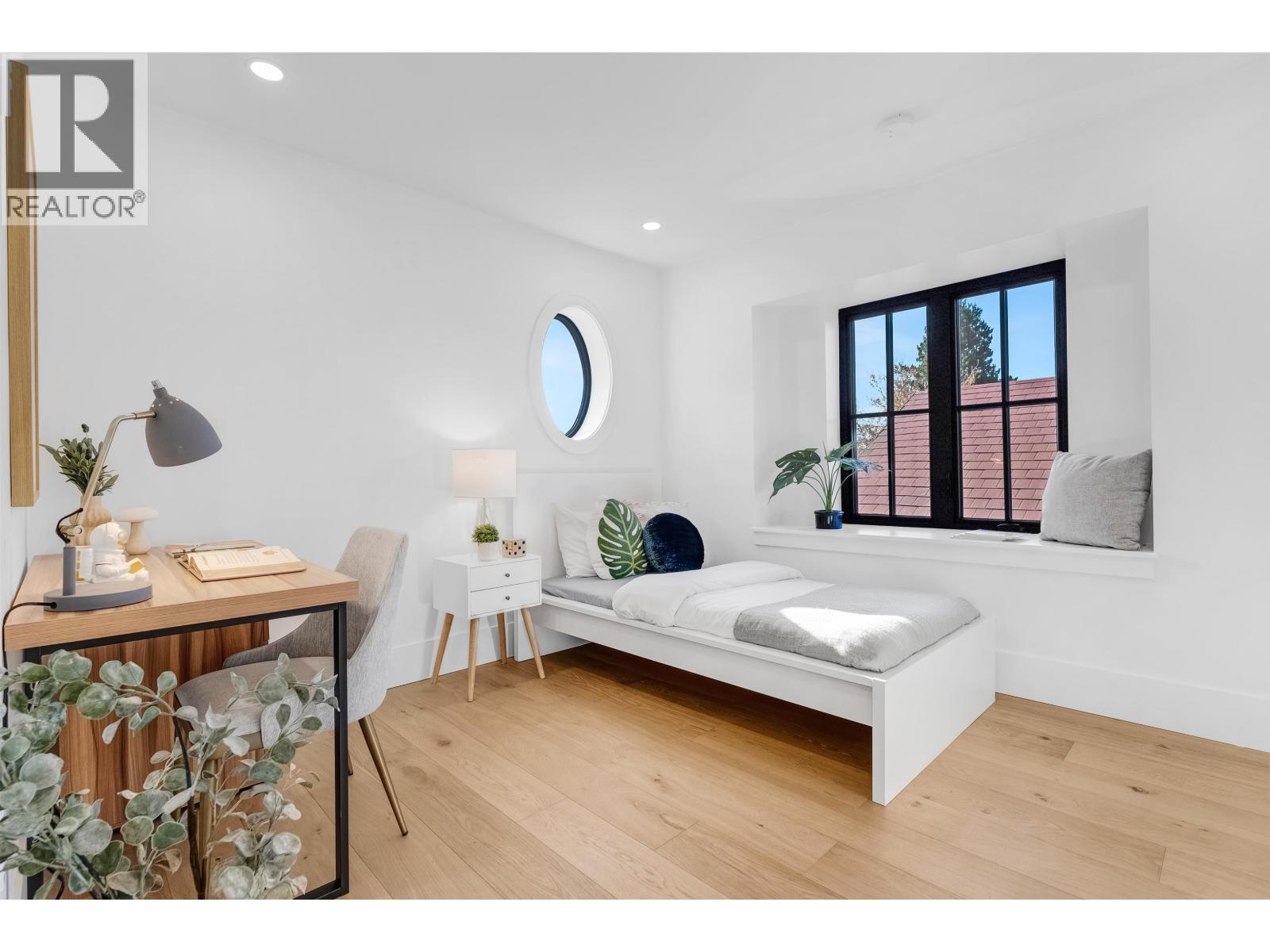 1 2565 Dundas Street, Vancouver, British Columbia  V5K 1P7 - Photo 14 - R3065992