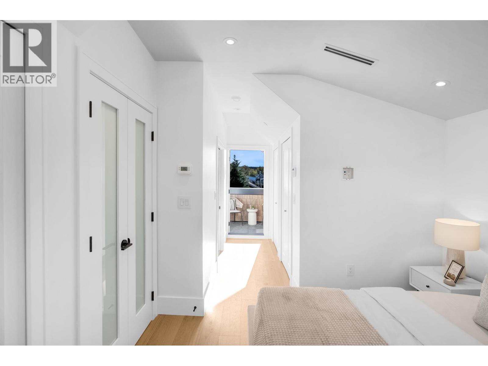 1 2565 Dundas Street, Vancouver, British Columbia  V5K 1P7 - Photo 23 - R3065992