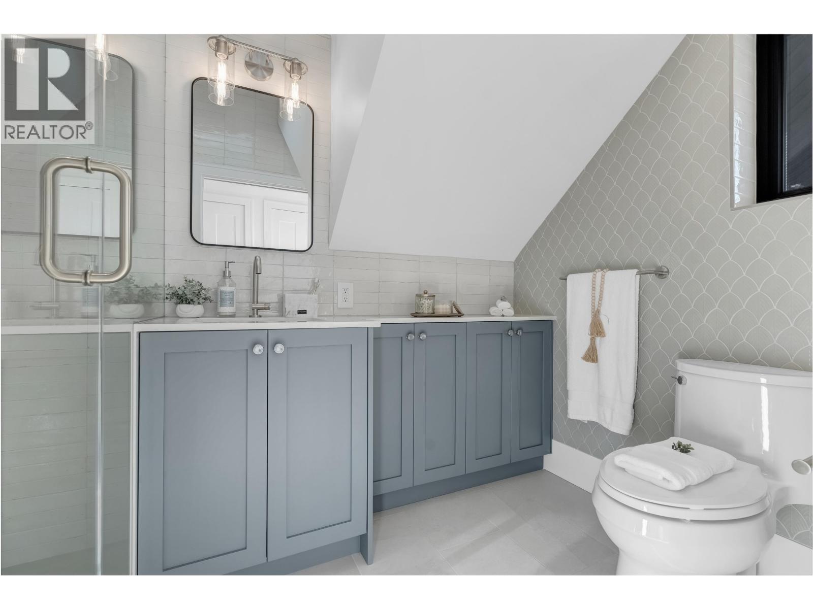 1 2565 Dundas Street, Vancouver, British Columbia  V5K 1P7 - Photo 25 - R3065992