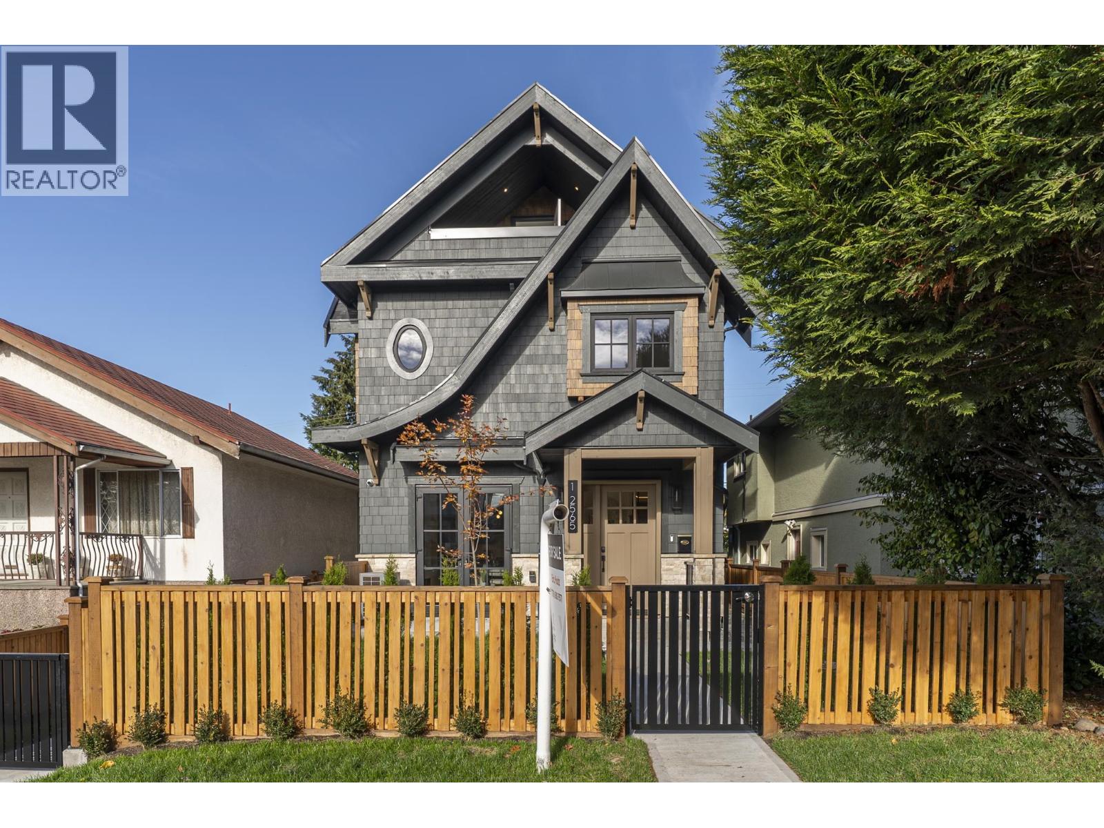 1 2565 Dundas Street, Vancouver, British Columbia  V5K 1P7 - Photo 29 - R3065992