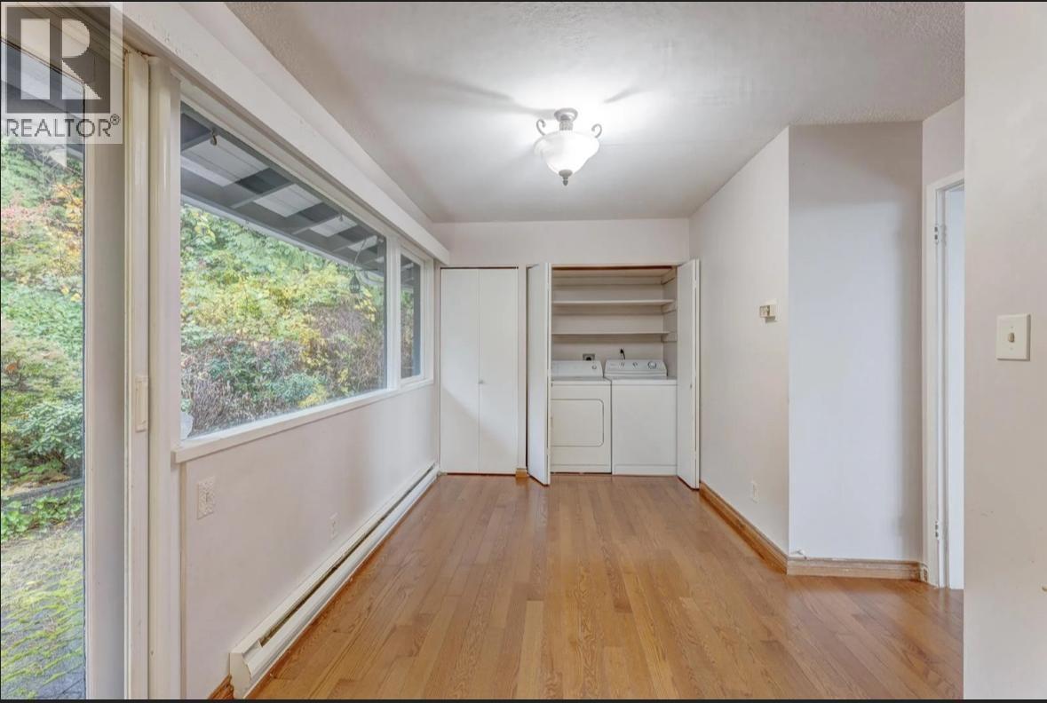 1380 Burnside Road Street, West Vancouver, British Columbia  V7S 2P5 - Photo 5 - R3065984