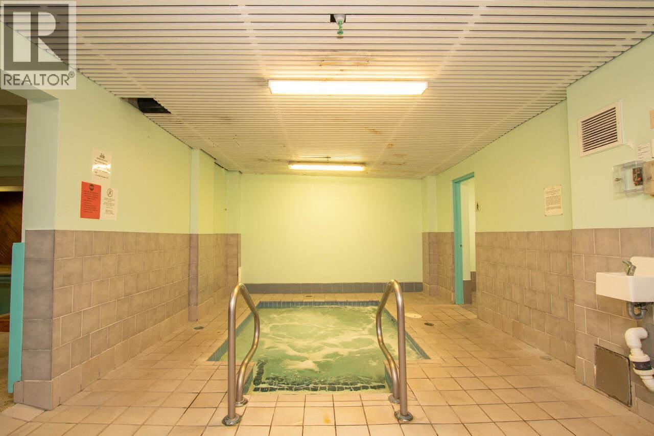 305 2016 Fullerton Avenue, North Vancouver, British Columbia  V7P 3E6 - Photo 7 - R3065987