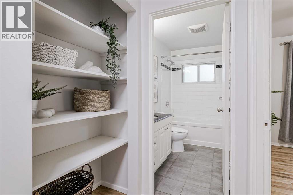 52 Hogarth Crescent Sw, Calgary, Alberta  T2V 3A7 - Photo 19 - A2264506