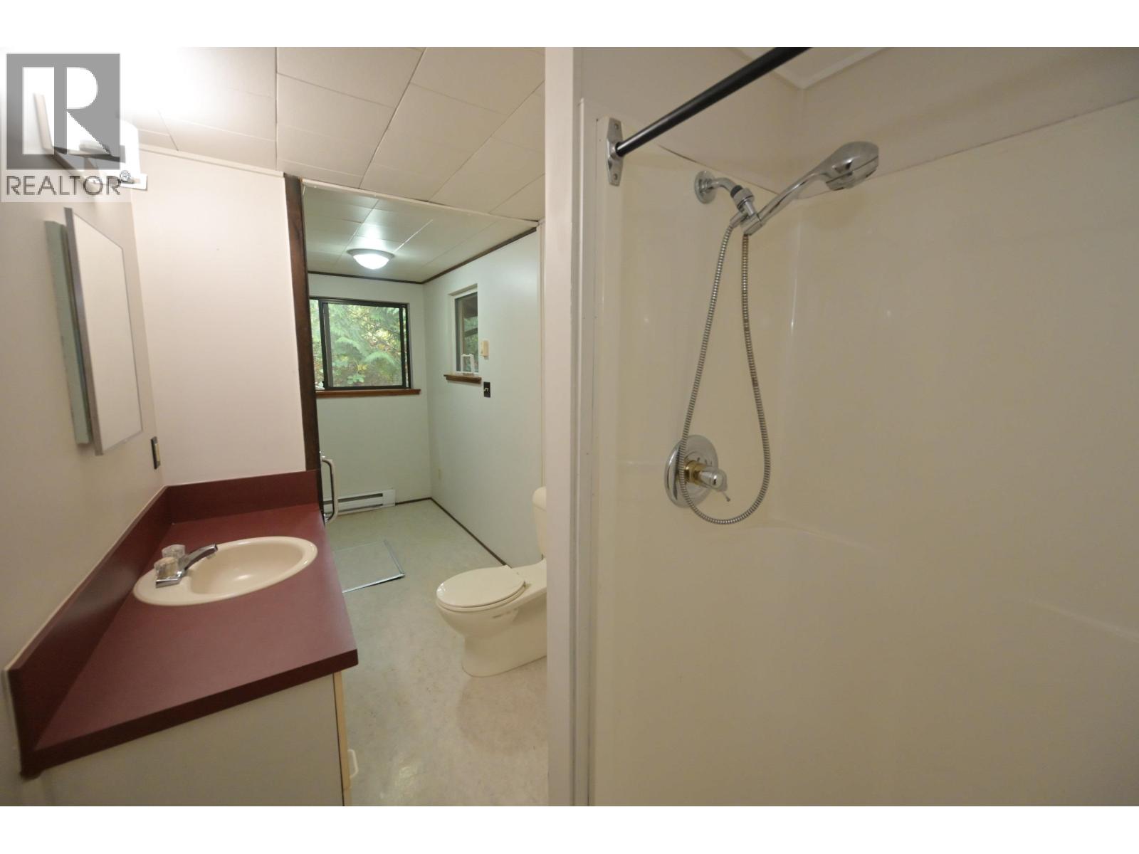 980 Woodley Road, Roberts Creek, British Columbia V0N 2W4 - Photo 12 - R3065985