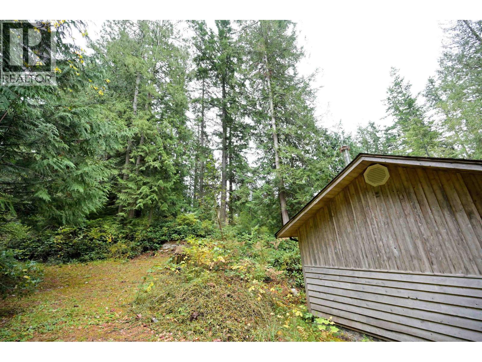 980 Woodley Road, Roberts Creek, British Columbia V0N 2W4 - Photo 18 - R3065985