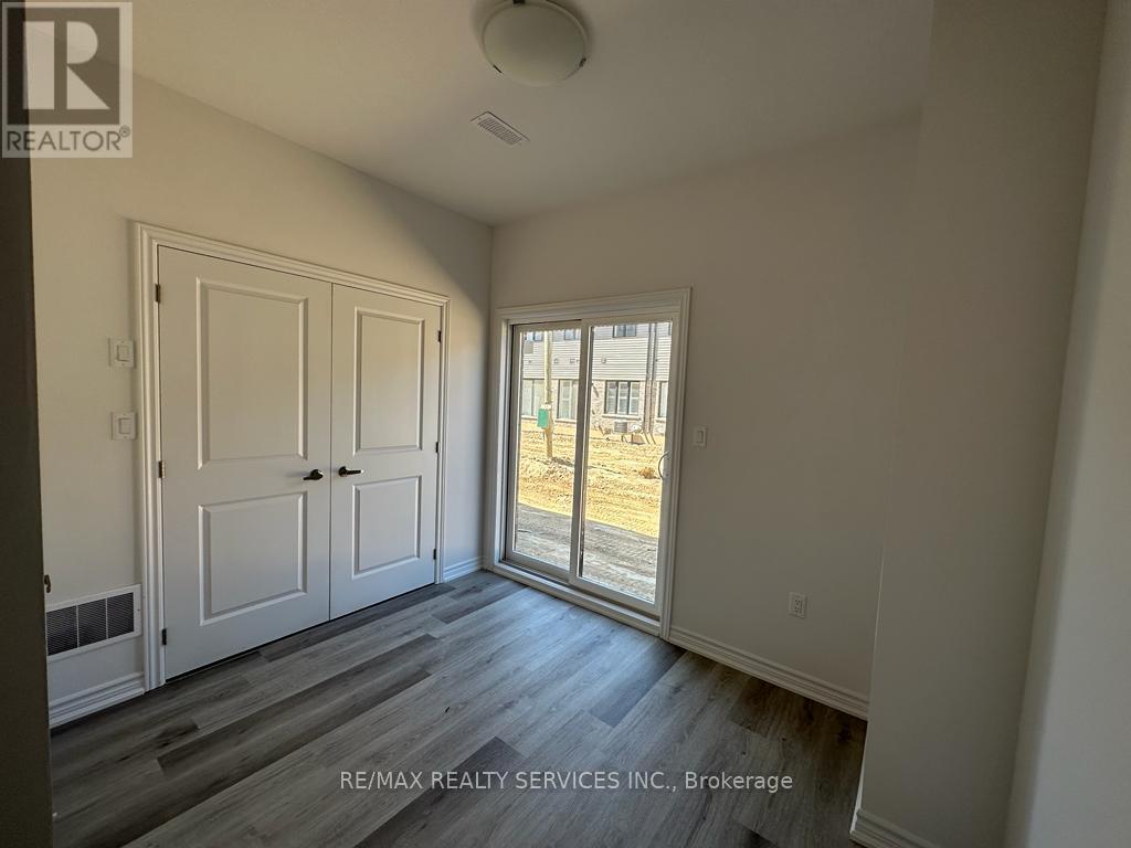 48 - 461 Blackburn Drive, Brantford, Ontario  N3T 0W9 - Photo 5 - X12526536