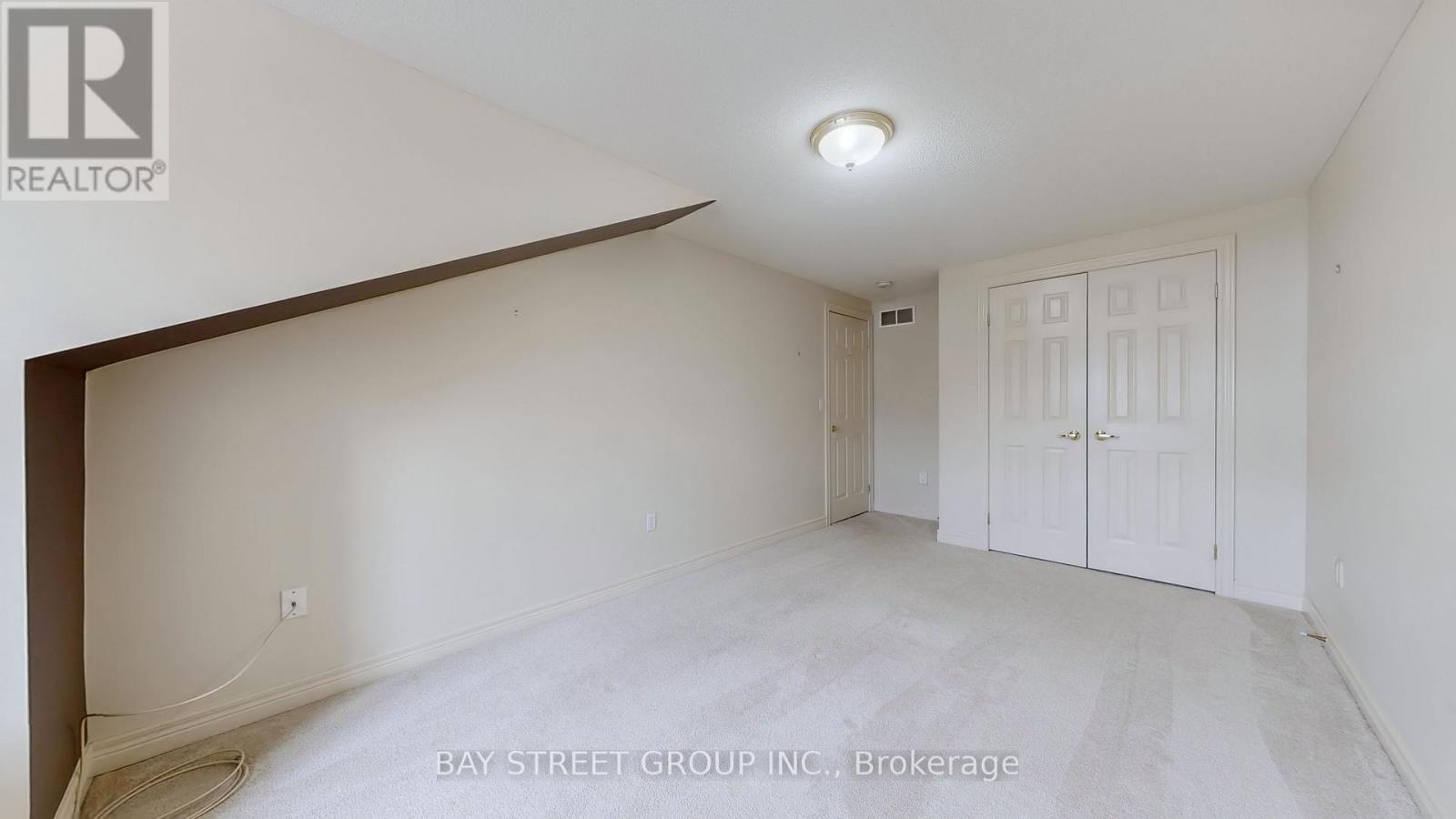 34 - 810 Golf Links Road, Hamilton, Ontario  L9K 1J7 - Photo 25 - X12526548