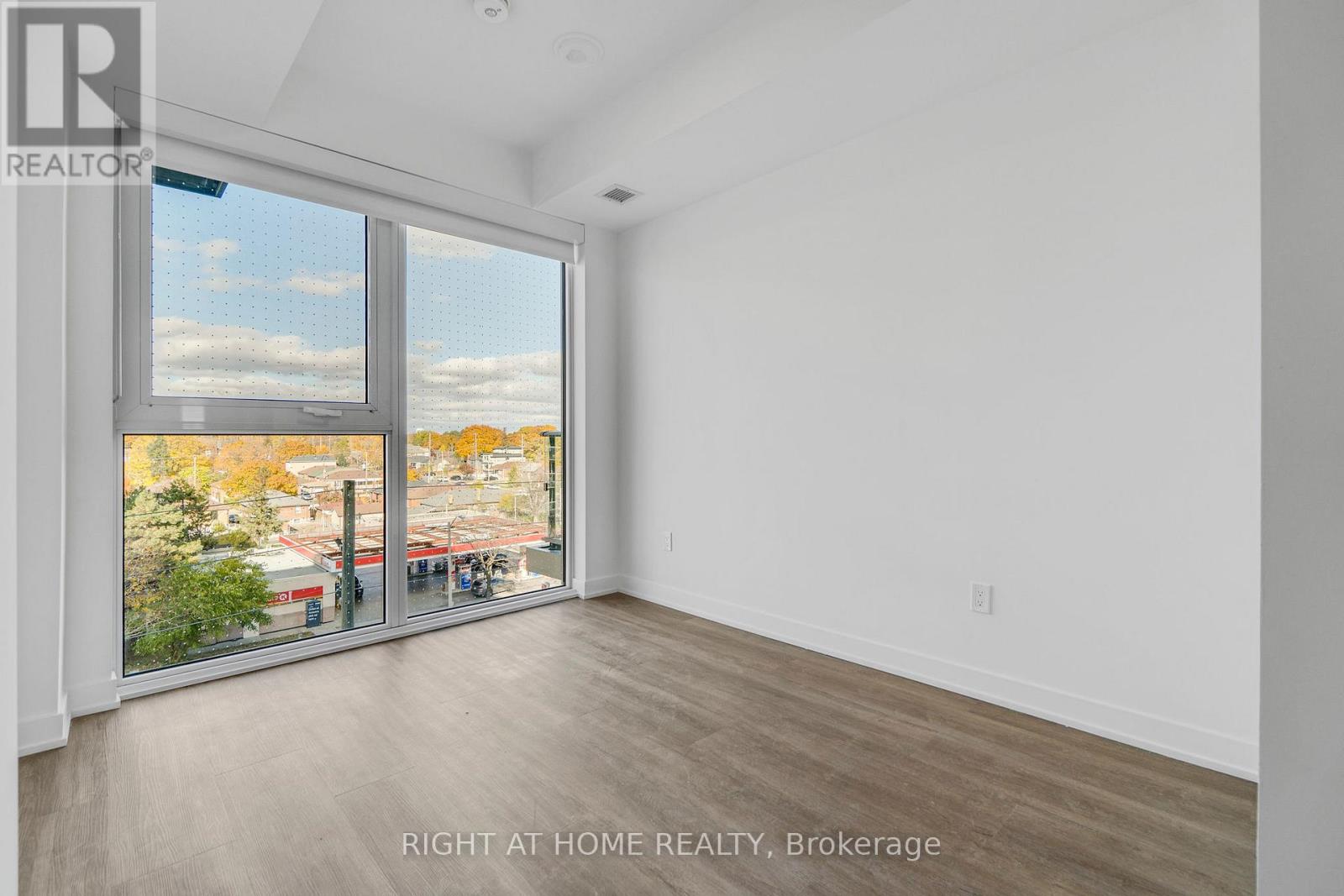 402 - 1007 The Queensway, Toronto, Ontario M8Z 0H4 - Photo 14 - W12518394