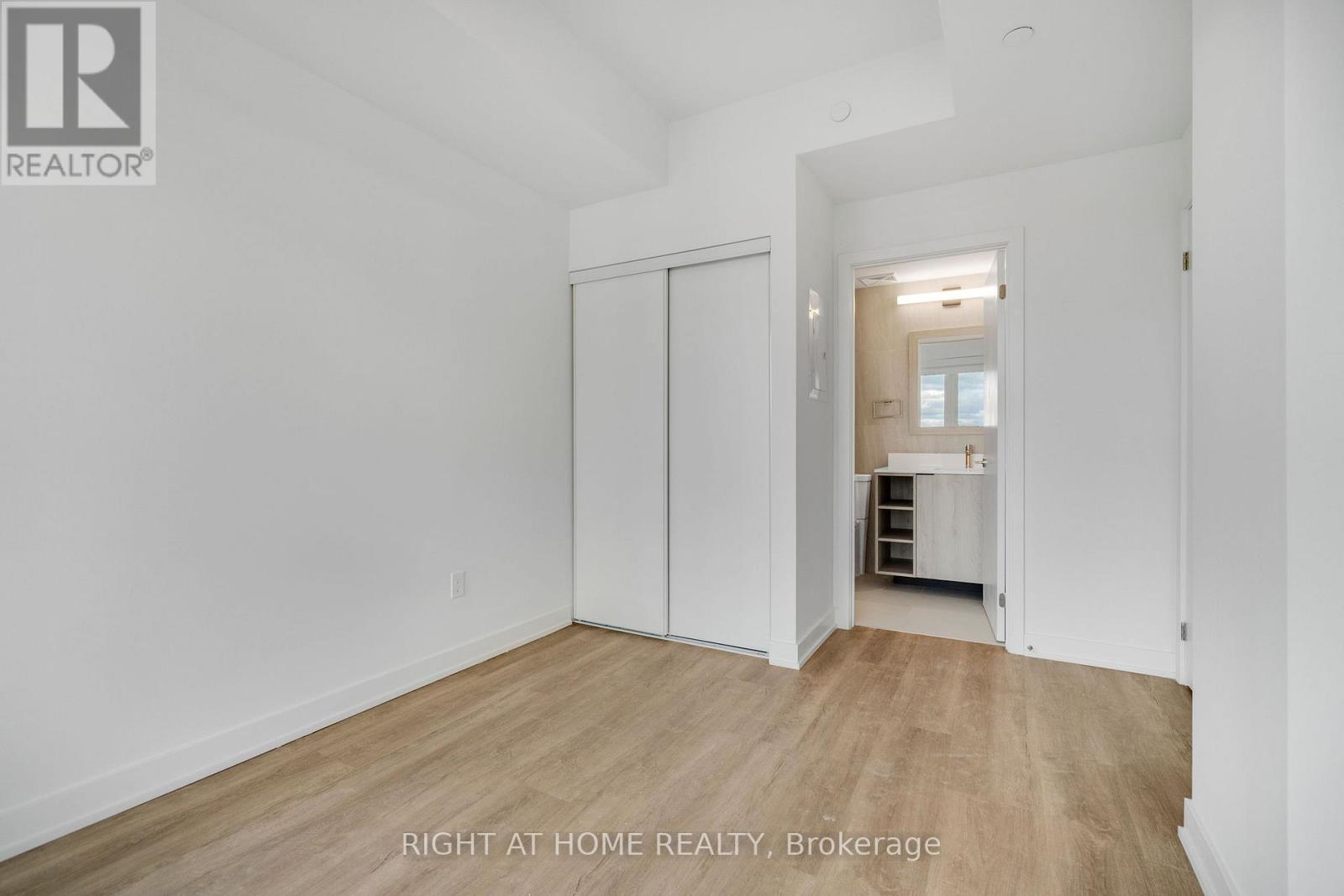 402 - 1007 The Queensway, Toronto, Ontario M8Z 0H4 - Photo 15 - W12518394