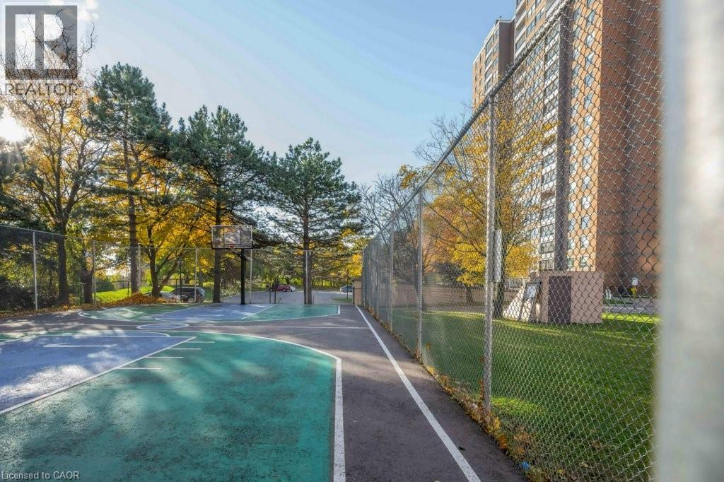 716 The West Mall Drive Unit# 1612, Etobicoke, Ontario  M9C 4X6 - Photo 33 - 40786868