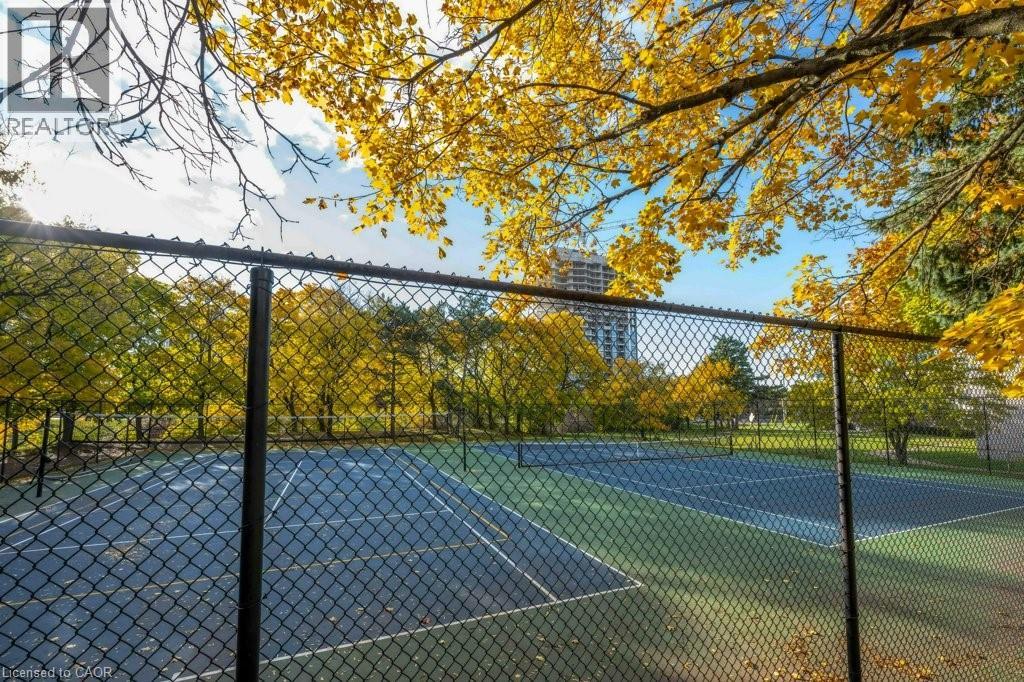 716 The West Mall Drive Unit# 1612, Etobicoke, Ontario  M9C 4X6 - Photo 37 - 40786868