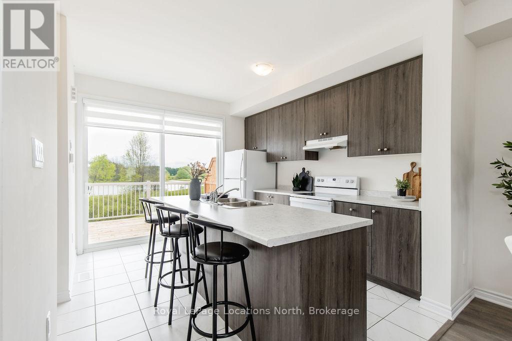 17 Sama Way, Wasaga Beach, Ontario L9Z 0K3 - Photo 11 - S12526574