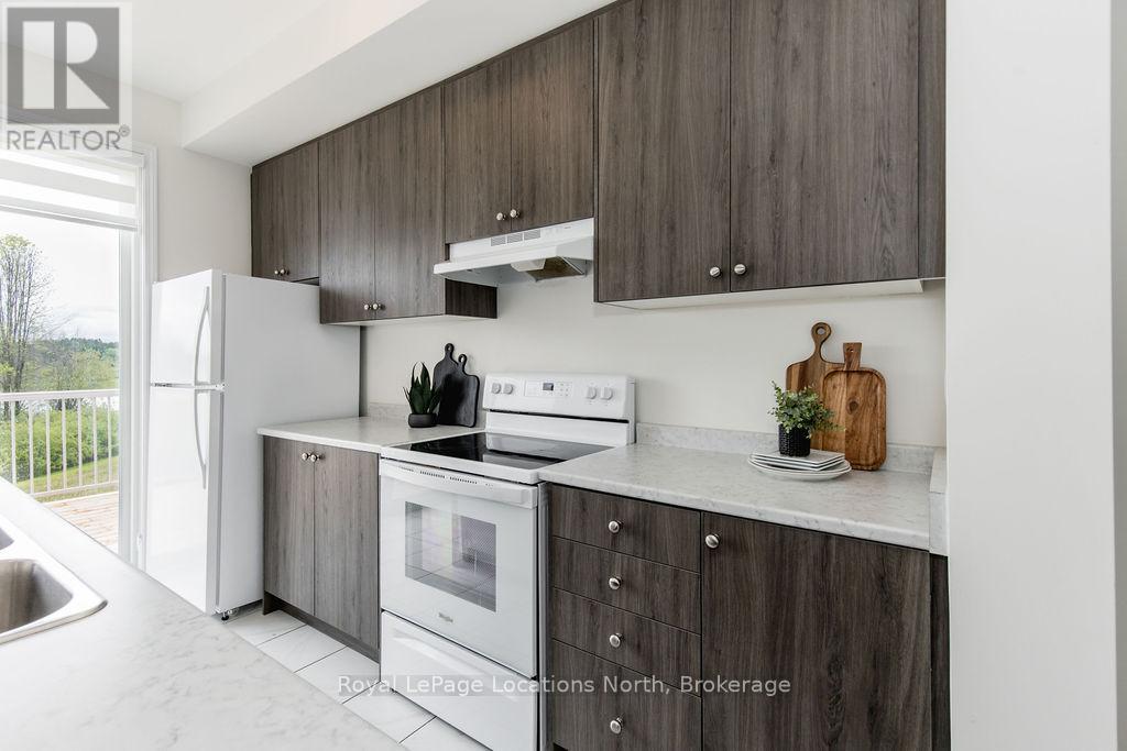 17 Sama Way, Wasaga Beach, Ontario L9Z 0K3 - Photo 13 - S12526574