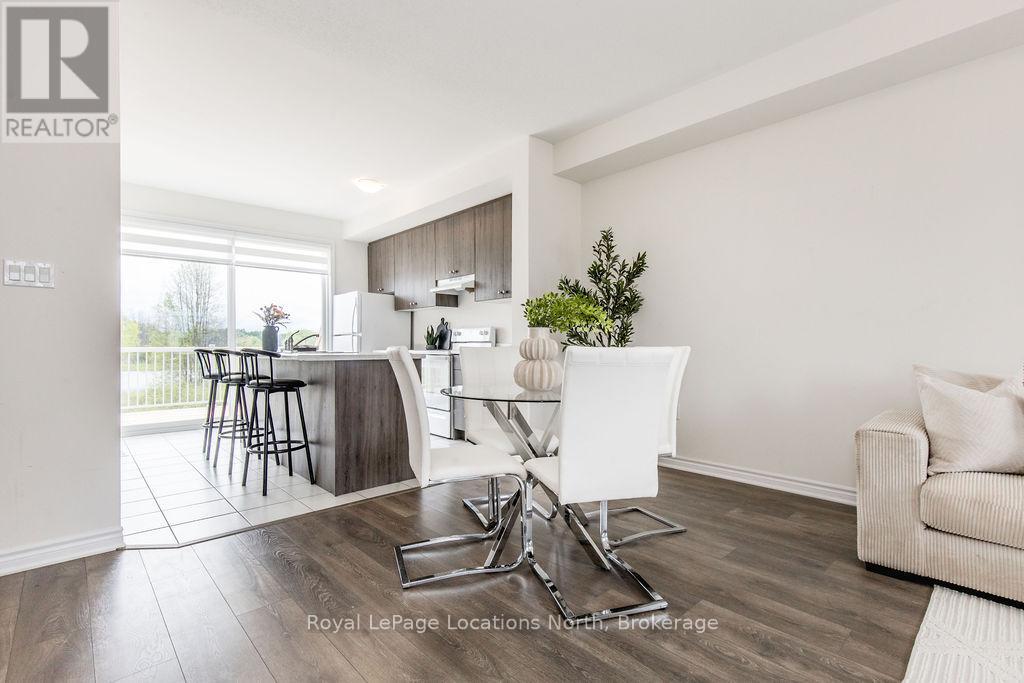 17 Sama Way, Wasaga Beach, Ontario L9Z 0K3 - Photo 6 - S12526574