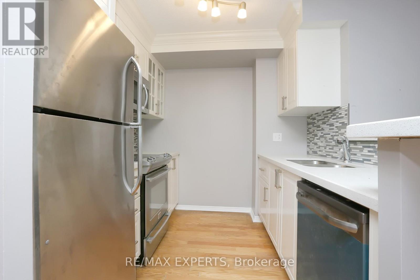 1108 - 10 Yonge Street, Toronto, Ontario  M5E 1R4 - Photo 5 - C12526570