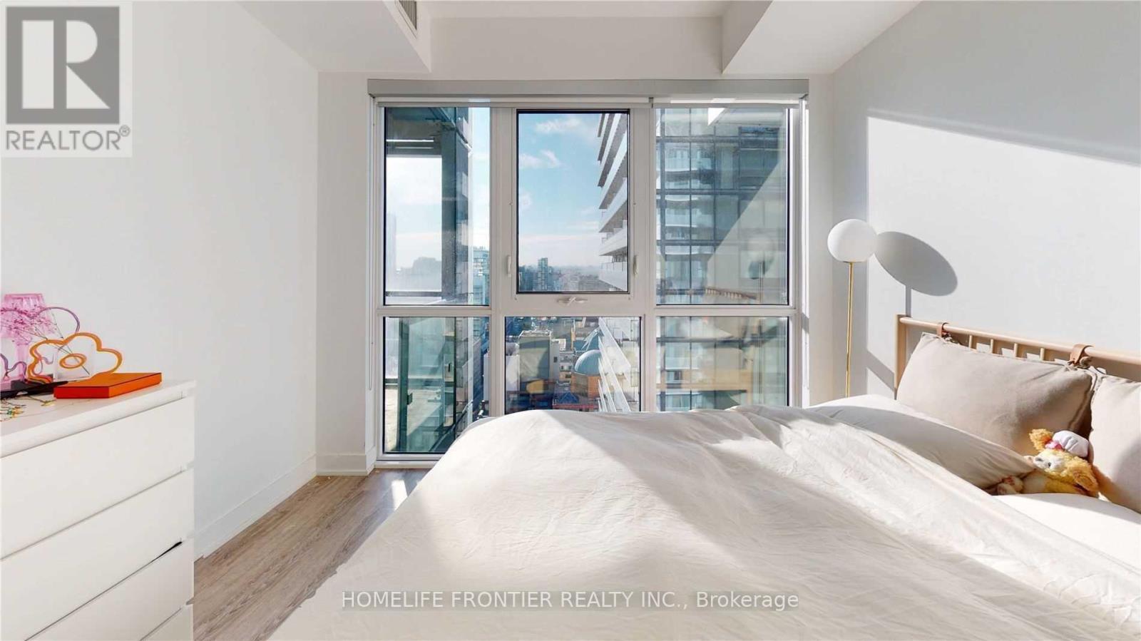 2912 - 7 Grenville Street, Toronto, Ontario  M4Y 0E9 - Photo 10 - C12526578