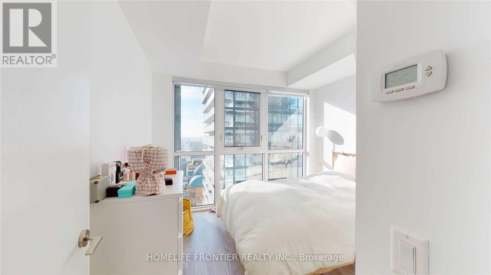 2912 - 7 Grenville Street, Toronto, Ontario  M4Y 0E9 - Photo 8 - C12526578