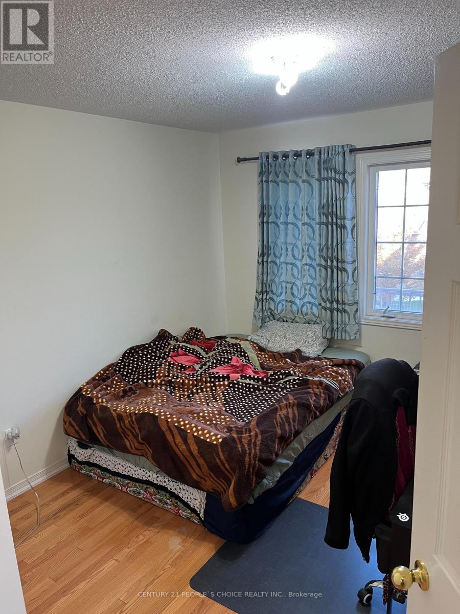 Upper - 14 Bersan Terrace, Brampton, Ontario L6P 3T2 - Photo 30 - W12525900