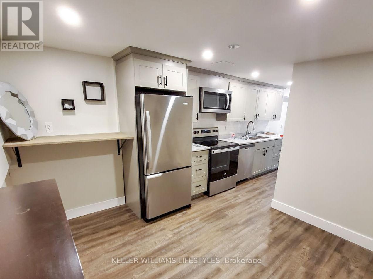 575 Grand View Avenue, London South, Ontario  N6K 3E9 - Photo 40 - X12523188