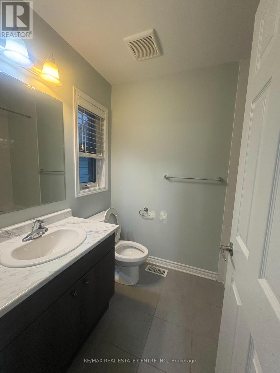 24 Stedford Crescent, Brampton, Ontario  L7A 4P5 - Photo 12 - W12526566