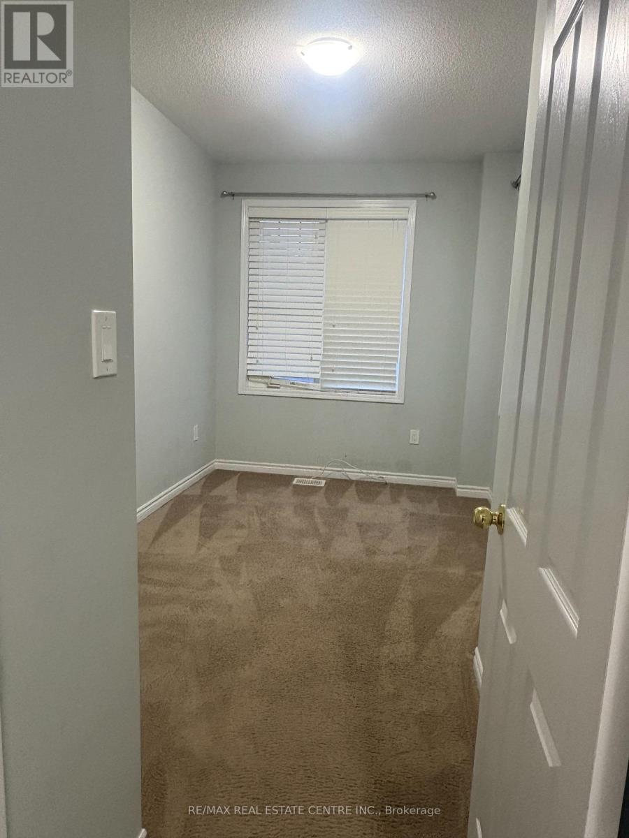 24 Stedford Crescent, Brampton, Ontario  L7A 4P5 - Photo 6 - W12526566