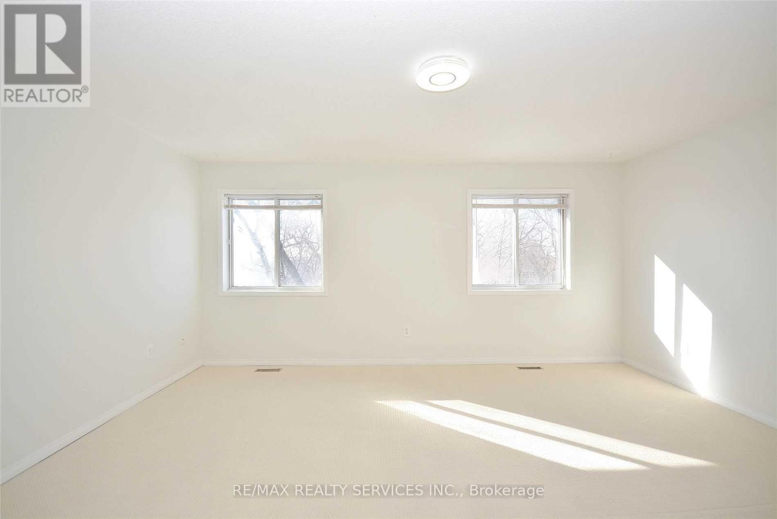 22 Berkindale Court, Brampton, Ontario  L6Y 5G1 - Photo 20 - W12526580