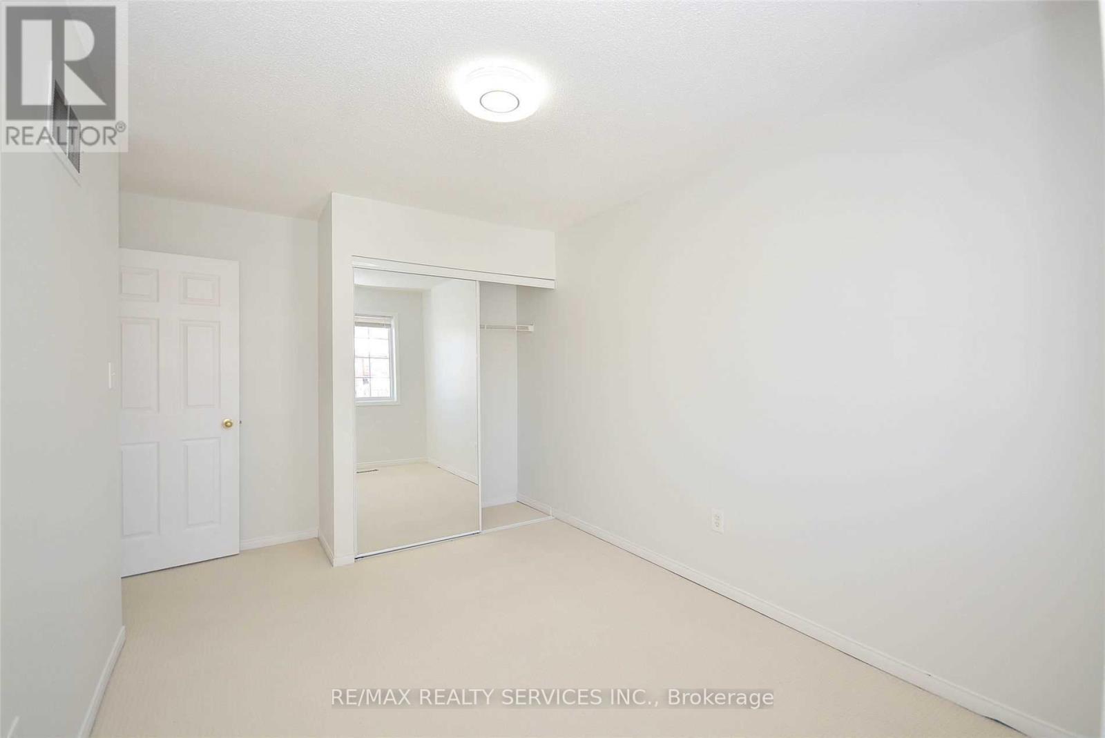 22 Berkindale Court, Brampton, Ontario  L6Y 5G1 - Photo 28 - W12526580