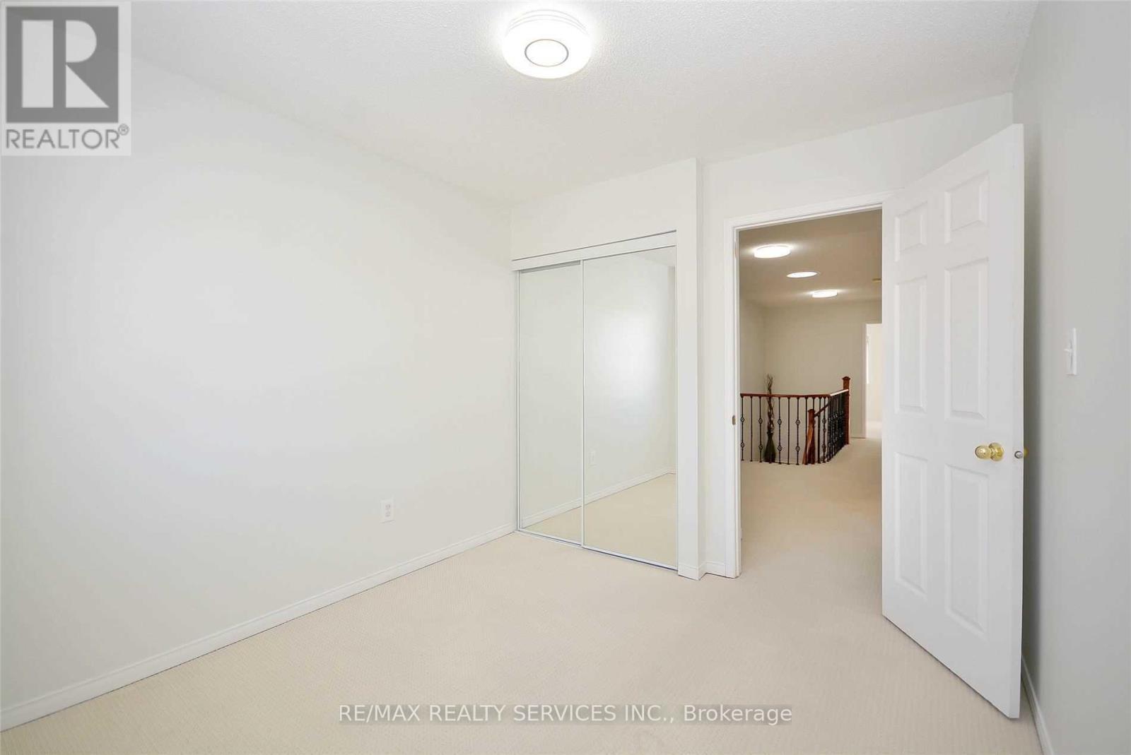 22 Berkindale Court, Brampton, Ontario  L6Y 5G1 - Photo 30 - W12526580