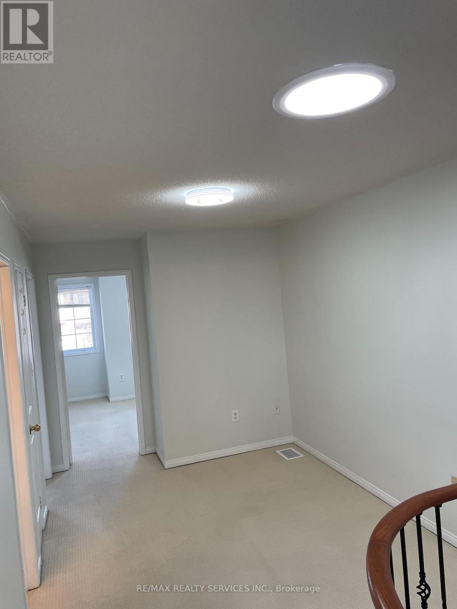 22 Berkindale Court, Brampton, Ontario  L6Y 5G1 - Photo 31 - W12526580