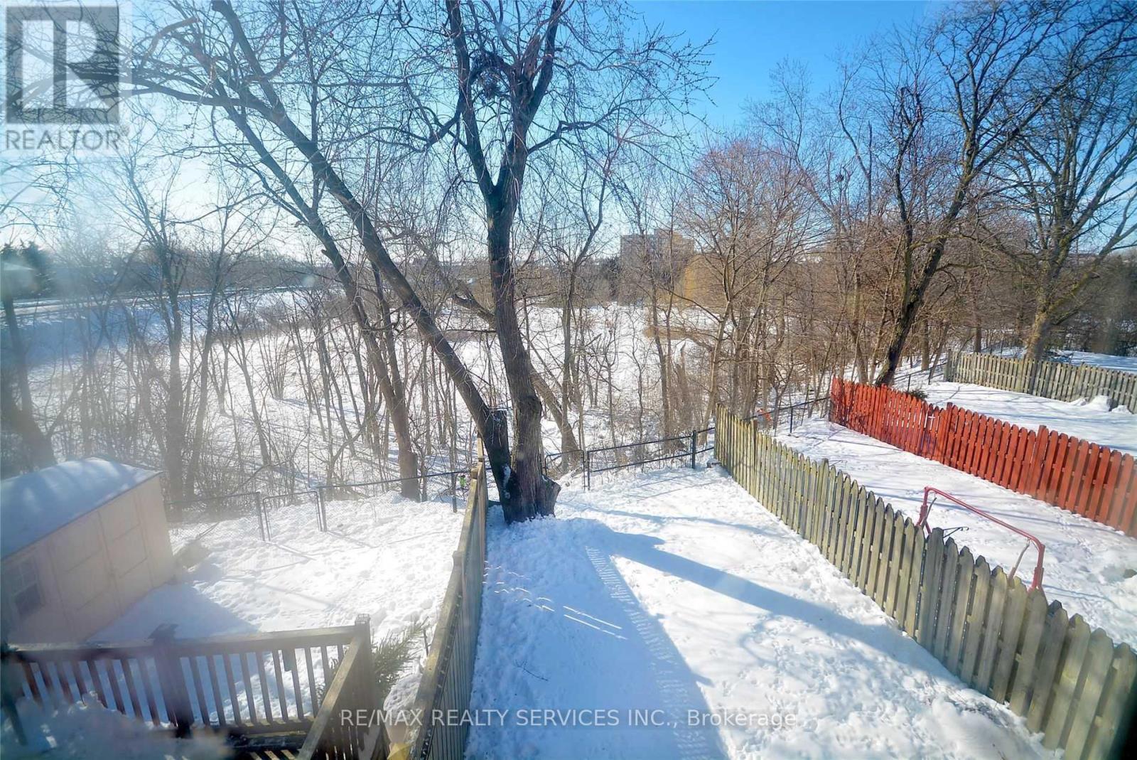 22 Berkindale Court, Brampton, Ontario  L6Y 5G1 - Photo 34 - W12526580