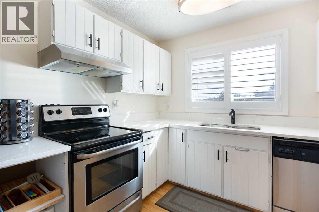 1522 35 Street Se, Calgary, Alberta  T2A 1B3 - Photo 5 - A2257595