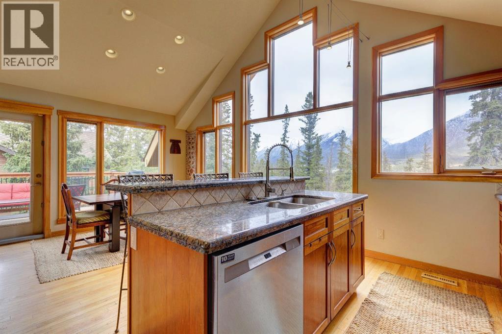 207 Miskow Close, Canmore, Alberta  T1W 3G7 - Photo 11 - A2214778